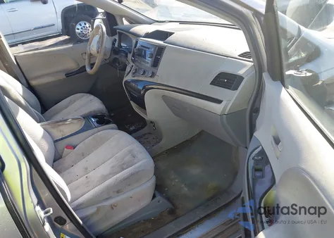 2012 Toyota Sienna Le V6 8 Passenger из США, поврежденный, VIN 5TDKK3DC8CS249608